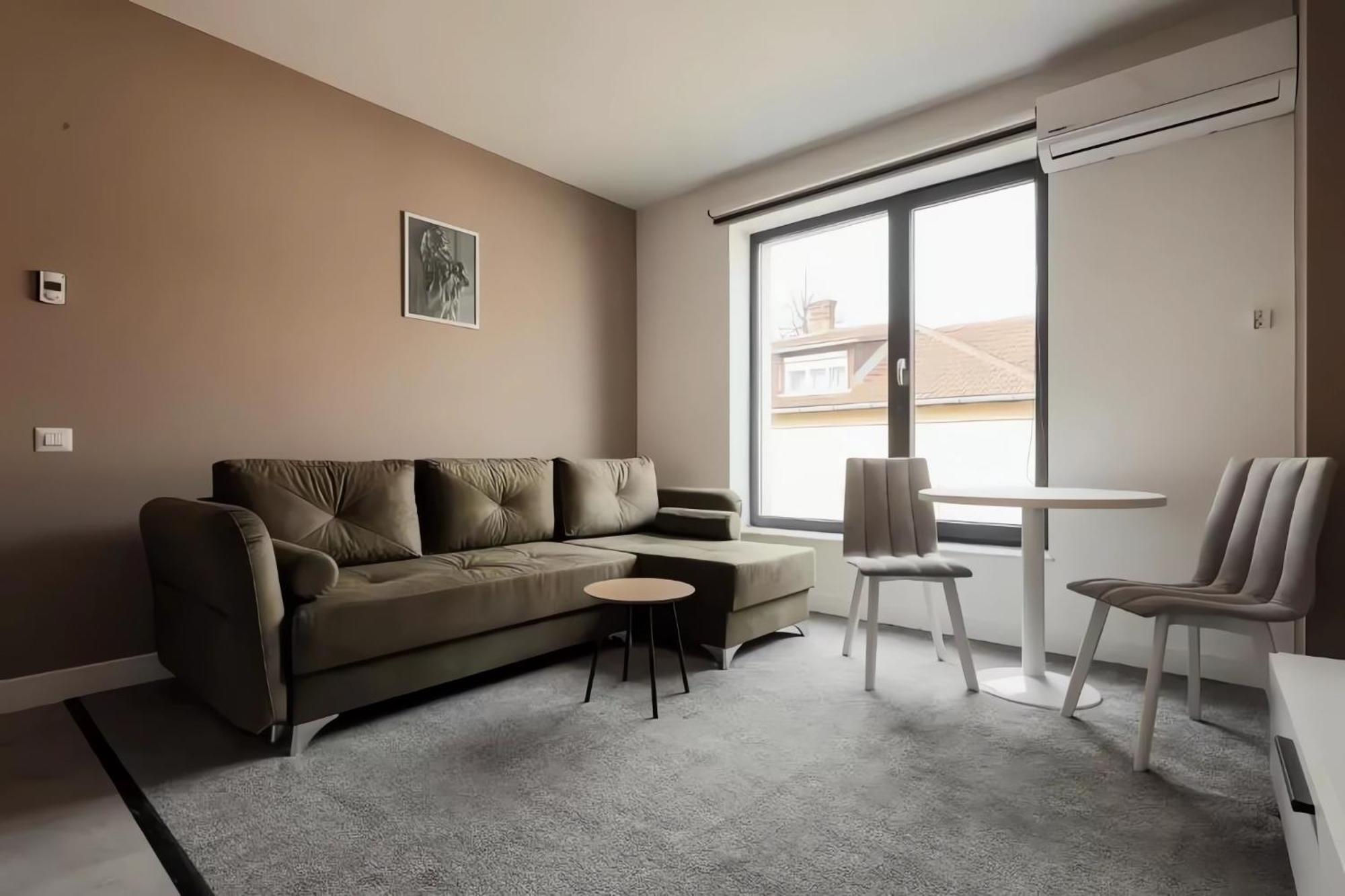 Gavas Modern